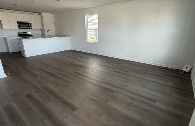 4848 Yates Drive Gallery 2