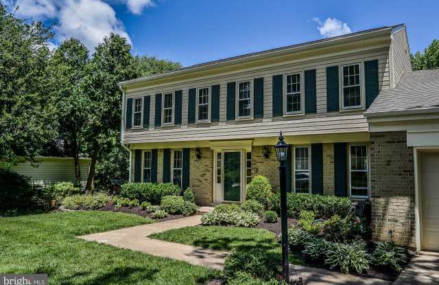 6111 LUNDY PLACE Gallery 2