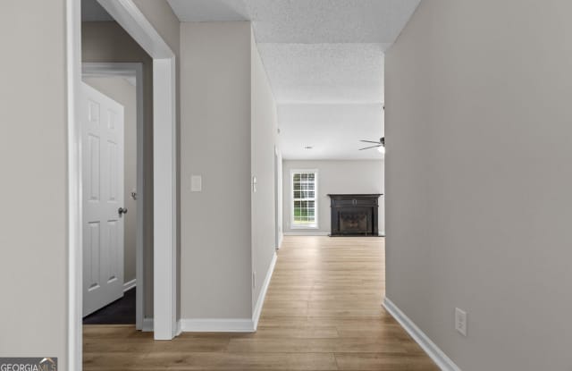 1587 Brush Creek Drive Gallery 3