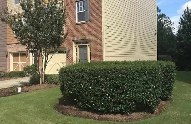 Room in 4 Bedroom Home at Linden Park Ln Gallery 4