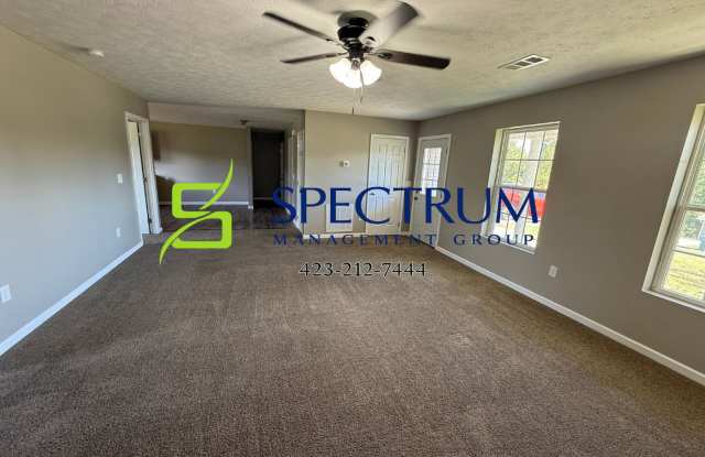 Single Family Home in White Pine TN Gallery 4