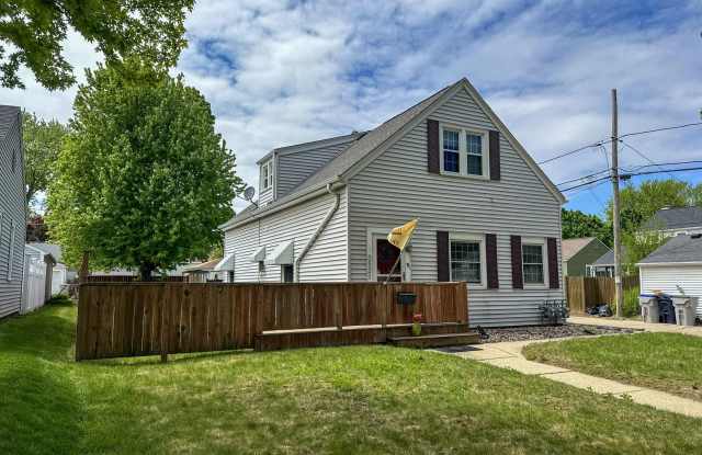 3521 S Logan St photos photos