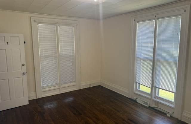 66 N West StUnit 1 Gallery 3