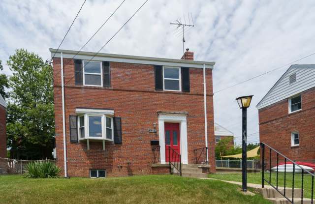 Single Family Home in Silver Spring, MD photos photos