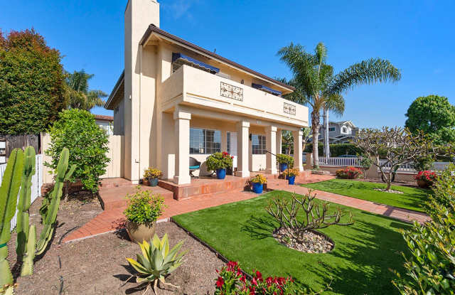 Ocean View La Jolla Home | 3BR + 3BA | Patio, Balcony & 2-Car Garage photos photos