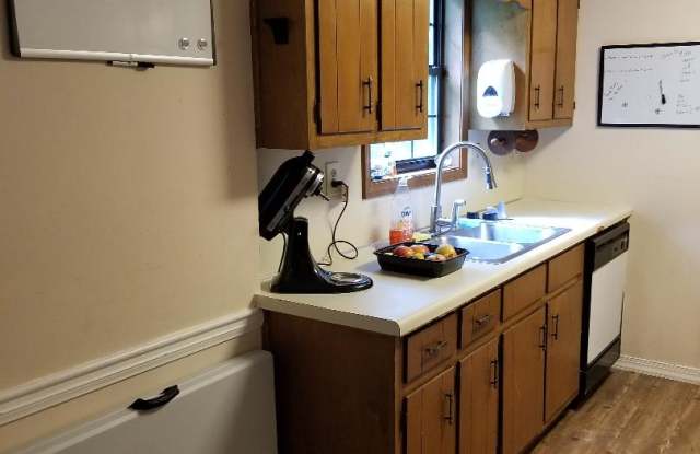 317 Kings Hill Ct photos photos