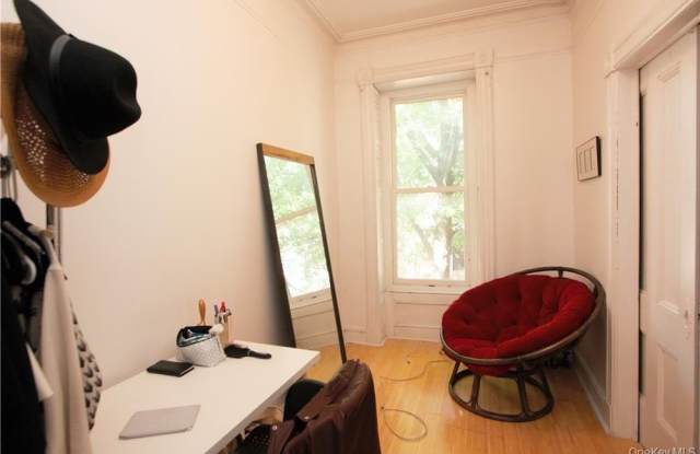 56 Saint Marks Place Gallery 4