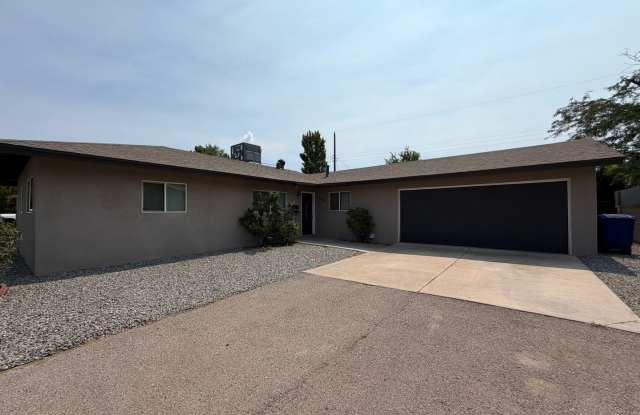 Lovely 4 Bedroom 2 Bathroom Home In NE ABQ! photos photos Lovely 4 Bedroom 2 Bathroom Home In NE ABQ! photos photos