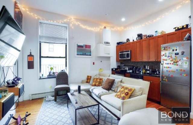 207 second Avenue - 207 2nd Ave, New York City, NY 10003