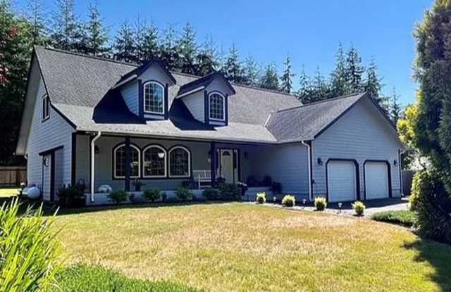 3bd 3ba Home located in Central Park Gallery 1