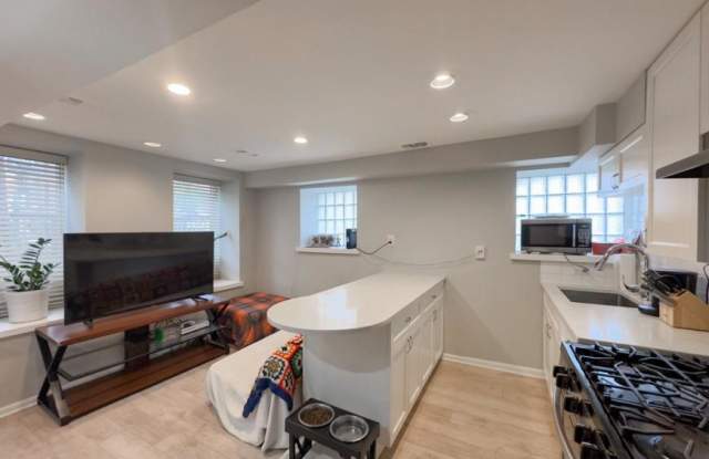 2044 Iowa Gallery 4