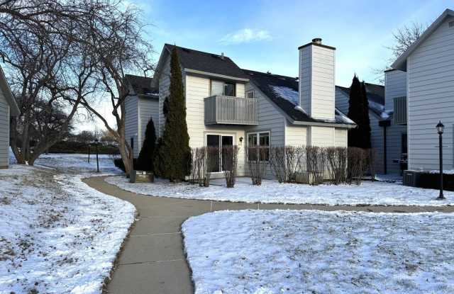 695 Wakefield Road - 695 Wakefield Road, Gurnee, IL 60031