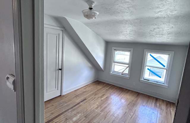 214 N 14th St photos photos