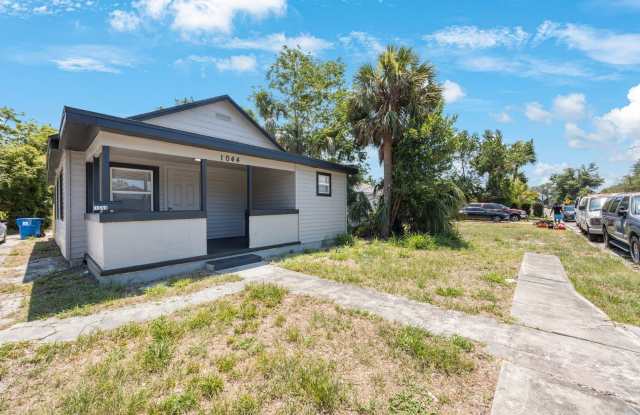 Cute 3bdrm/1bath House ** Section 8 OK ** Ready Now photos photos