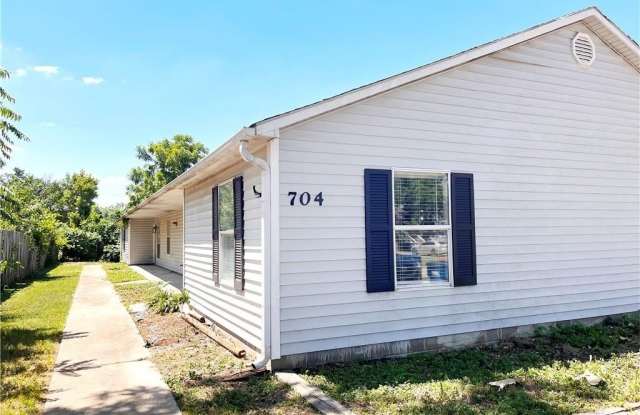 704  SE 4th  ST Unit #A photos photos