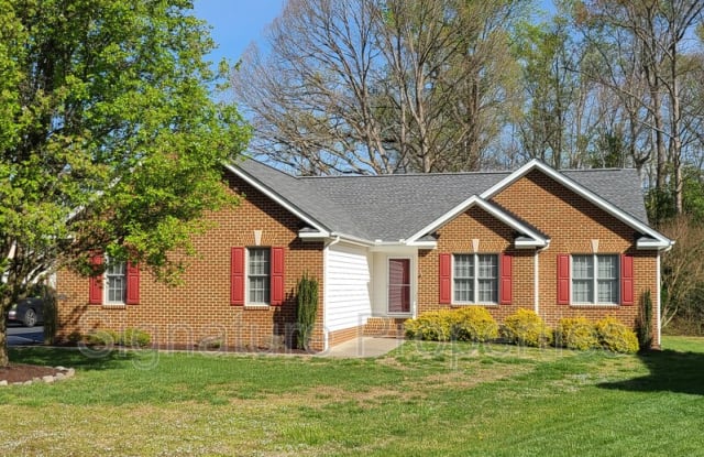 8040 Rose Hill Dr - 8040 Rose Hill Drive, Mechanicsville, VA 23111