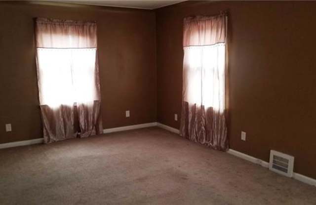 21752 PLEASANT Avenue Gallery 2