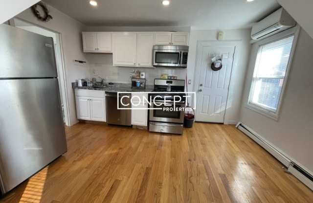 648 Columbia Rd. photos photos