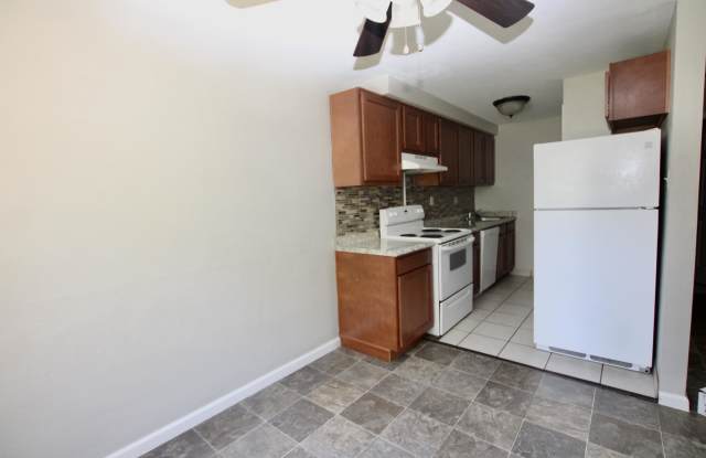 243 OAK MANOR PLACE - 243 Oak Manor Place, Allegheny County, PA 15235