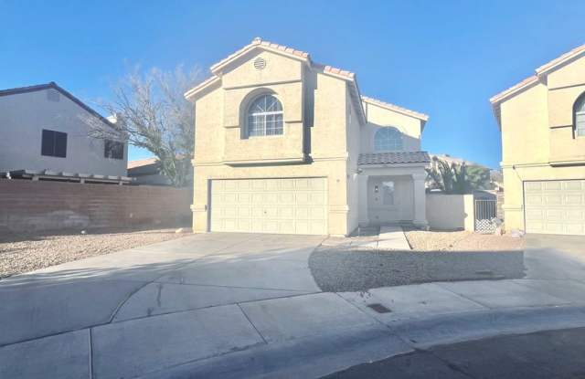 Beautiful Remodeled, 4 bedroom, 2 1/2 bath, 2 car garage at end of culdesac near 2 parks. photos photos