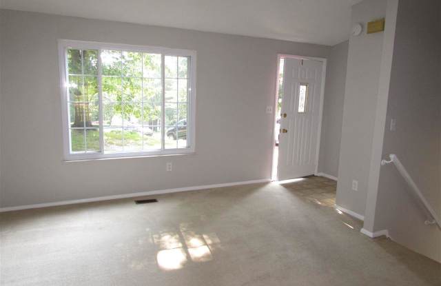 7809 Kitty Lane Gallery 3