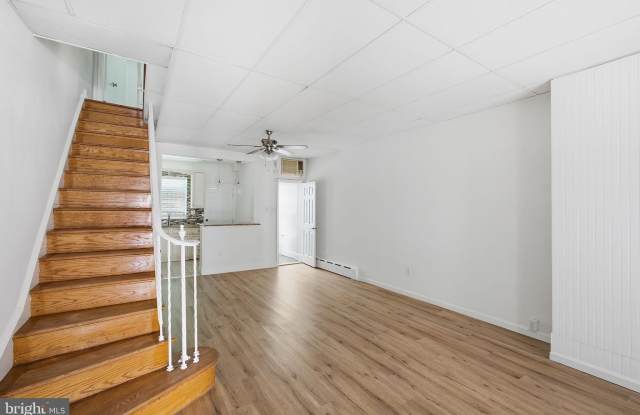 1802 TREE Street Gallery 2