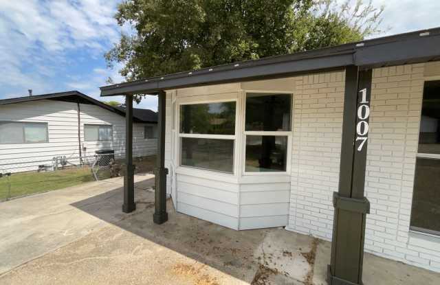 Beautiful Home In the Heart Of Copperas Cove Gallery 3