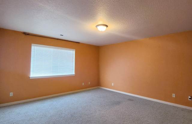 5124 Northeast 74th Court Gallery 2