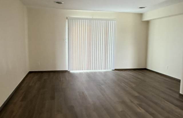 2600 Adams Street - 3 Gallery 4