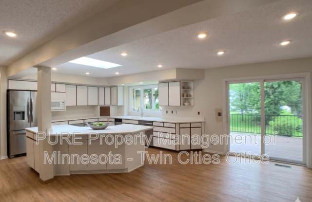 7420 Hyde Park Cir photos photos