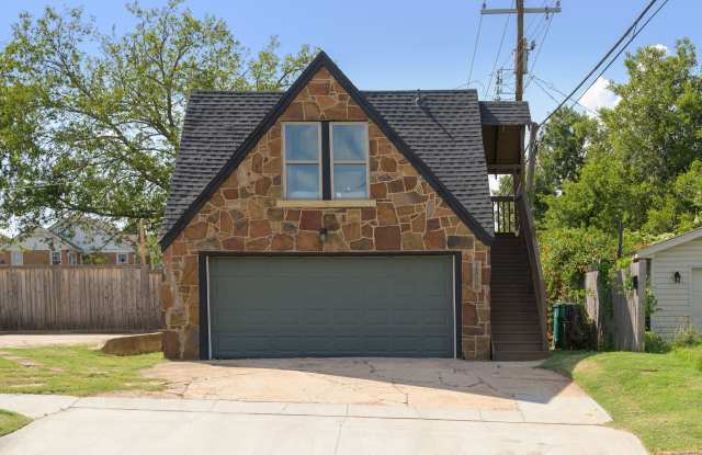 1509 North Everest Avenue - 1 photos photos