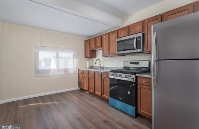 1726 LESLIE Road photos photos 1726 LESLIE Road photos photos