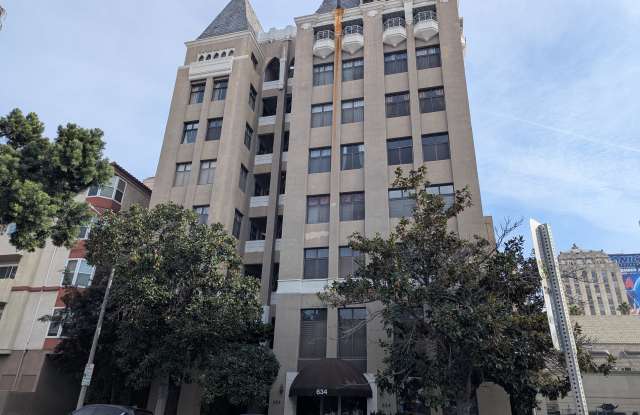 634 S Gramercy Pl photos photos