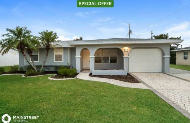 862 Lance Street - 862 Lance Street, Sebastian, FL 32958