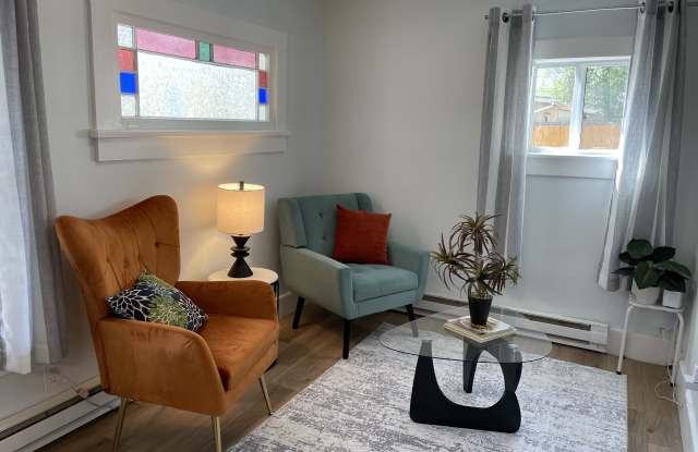 522 1/2 N Spruce St Gallery 4