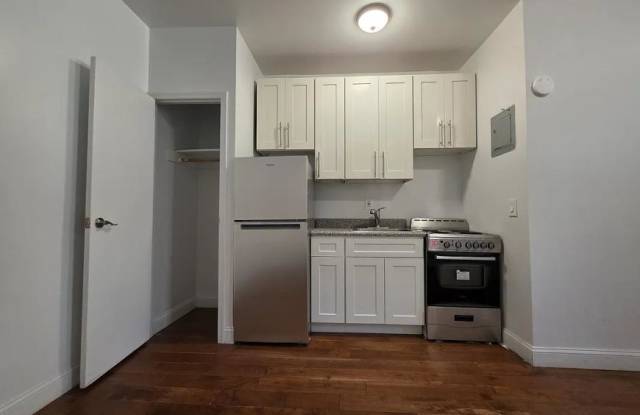 75 Fort Washington Avenue - 75 Fort Washington Avenue, New York City, NY 10032