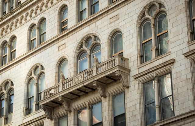 701-3 SANSOM Street Gallery 4