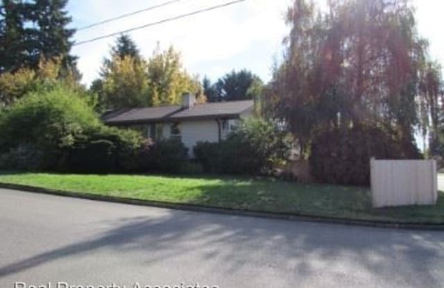 15805 SE 5th Pl - 15805 Southeast 5th Place, Bellevue, WA 98008