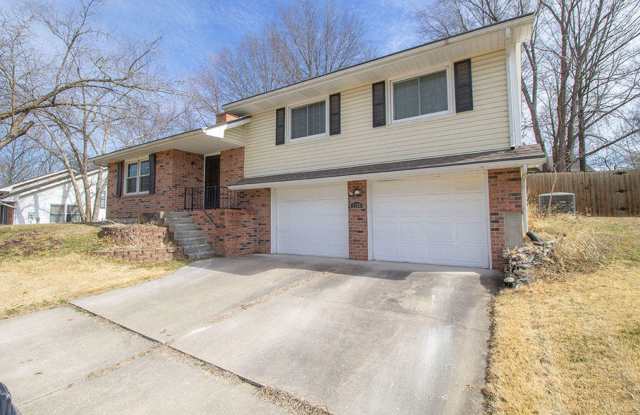 3 bed, 2 bath home off Chapel Hill Road (photos coming soon) photos photos