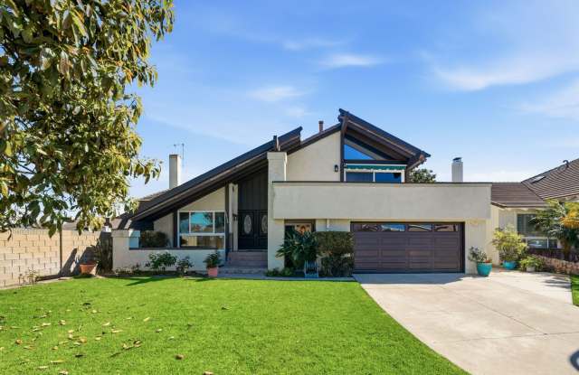 Gorgeously Updated 5 bedroom/3 bath House in Greenbrook! photos photos