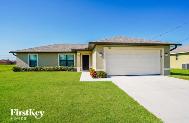 712 Northeast Van Loon Lane photos photos