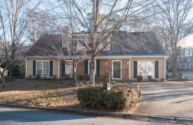 610 Oakledge Drive NW Gallery 3
