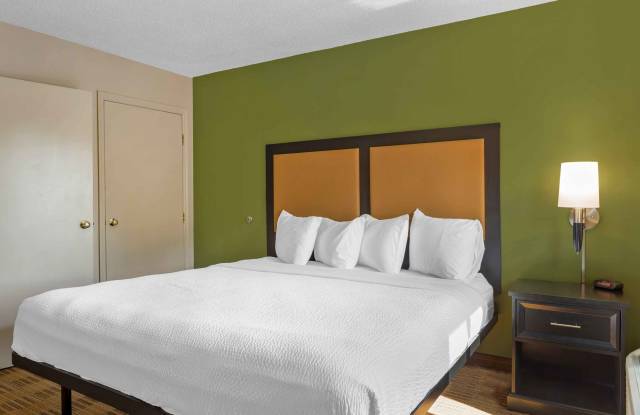 Furnished Studio - Knoxville photos photos