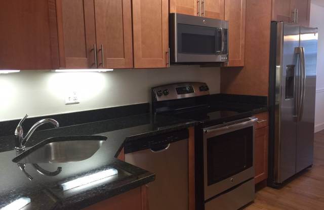 Randolph Square Apartments Gallery 1