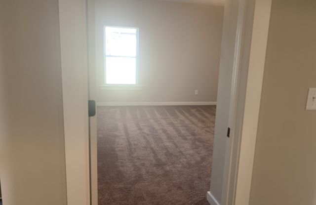 150 White Oak Circle Gallery 3