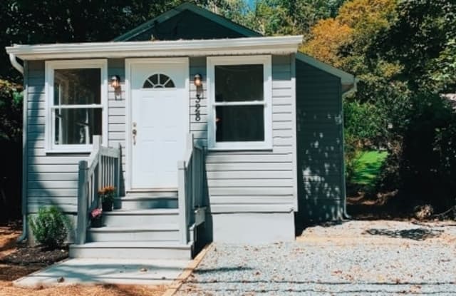 328 HUDSON AVE - 328 Hudson Avenue, Hopatcong, NJ 07843