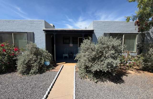 Furnished cozy 1 bedroom Duplex! photos photos
