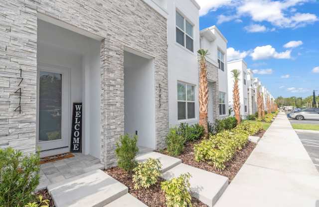 Brand New Construction 3 Bedroom, 3 Bath Townhome with Pool! - 17412 Serenidad Boulevard, Four Corners, FL 34714