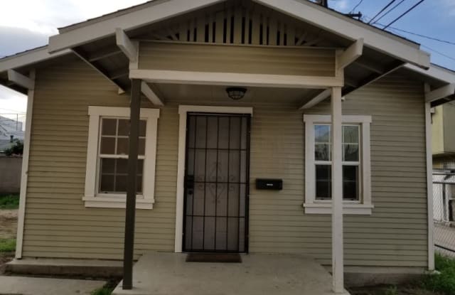 1063 Coronado Avenue - 1063 Coronado Avenue, Long Beach, CA 90804