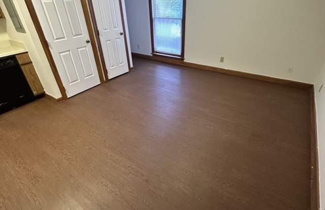 1 Bedroom 1 Bathroom Condo! - 3533 Ivy Commons Drive, Raleigh, NC 27606